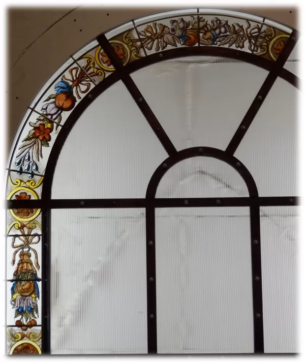 Bordure : Grisaille, Emaux & Jaune d'argent